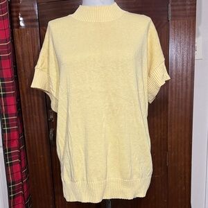 Vintage Stanley 100% cotton pale yellow short sleeve sweater